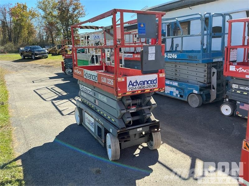 SkyJack SJ 3226 Electric Scissor Lift Scissor lifts