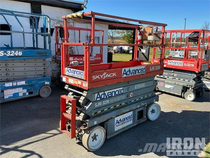 SkyJack SJ 3226 Electric Scissor Lift Scissor lifts