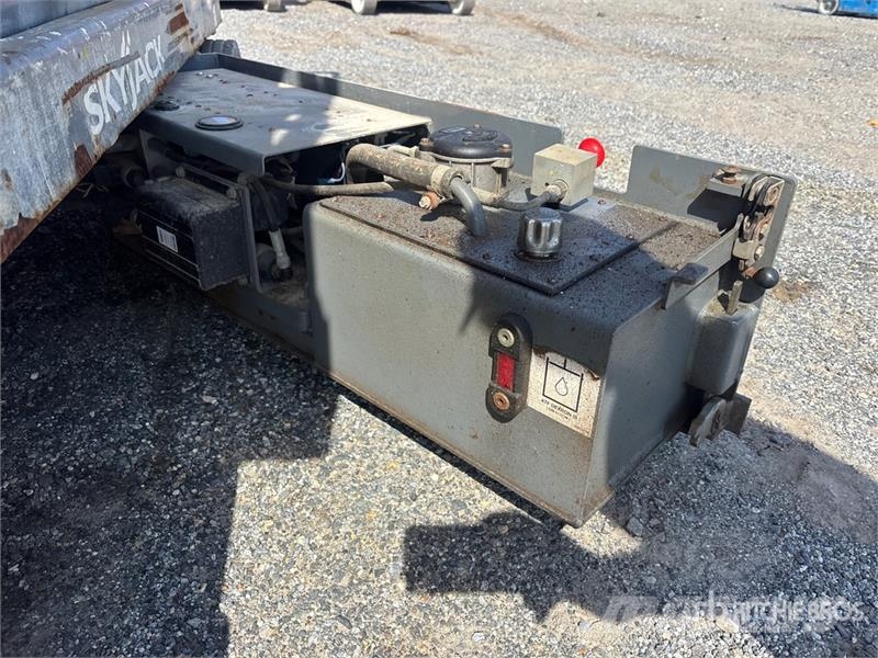 SkyJack SJ 3226 Electric Scissor Lift Elevadores de tesoura