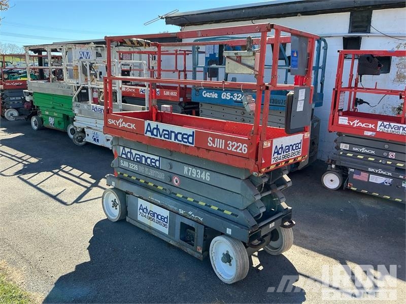 SkyJack SJ 3226 Electric Scissor Lift Scissor lifts
