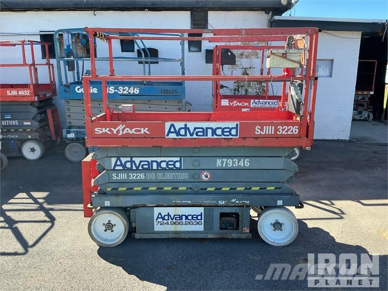SkyJack SJ 3226 Electric Scissor Lift Scissor lifts