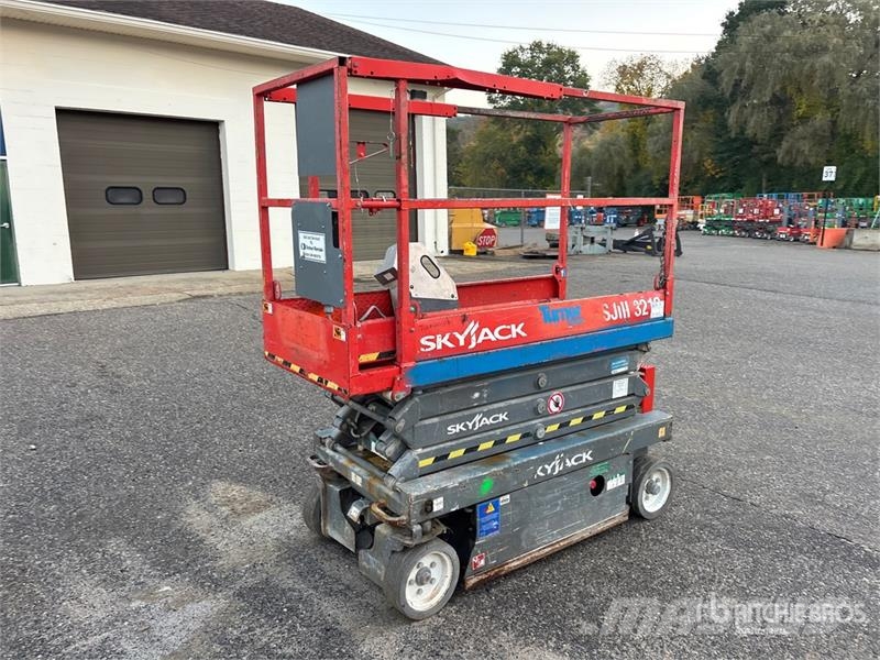 SkyJack SJ3219 Saxlifte
