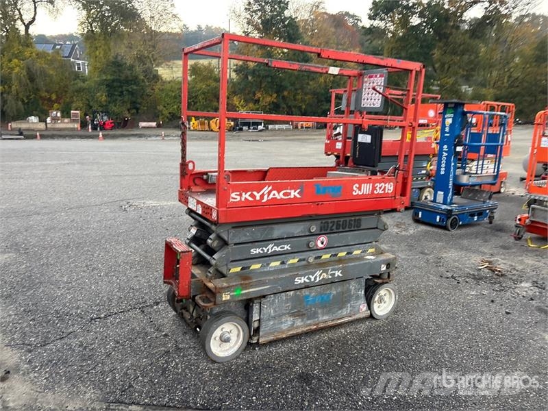 SkyJack SJ3219 Saxliftar