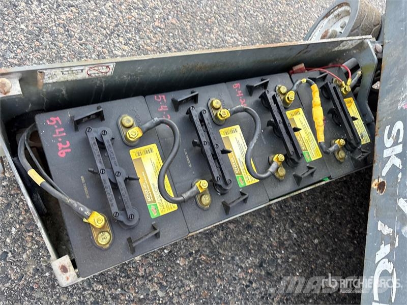 SkyJack SJ3219 Saxlifte