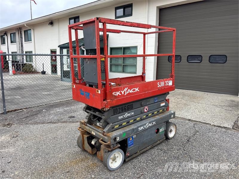 SkyJack SJ3219 Saxlifte