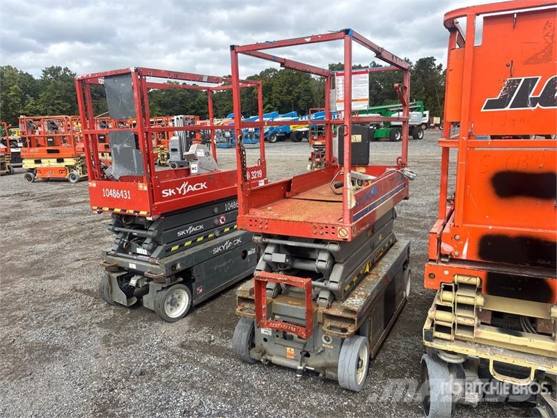 SkyJack SJ3219 Šķerveida pacēlāji