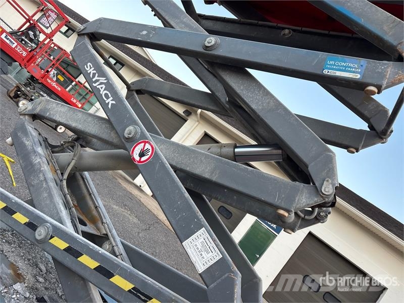 SkyJack SJ3219 Saxlifte