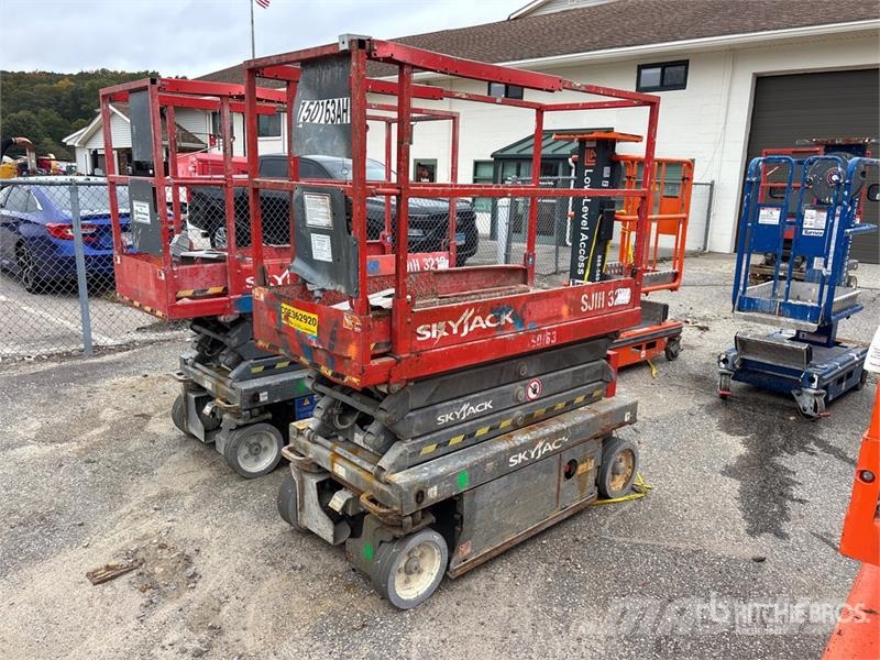 SkyJack SJ3219 Electric Scissor Lift Scissor lifts
