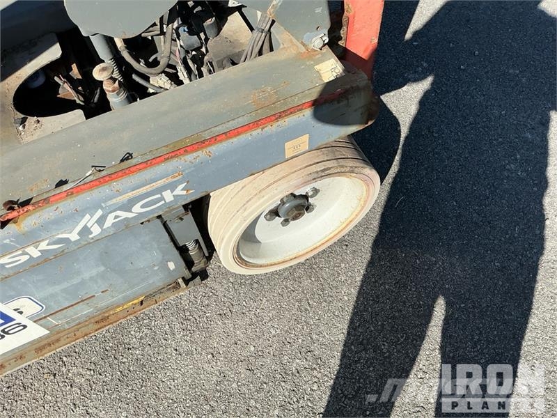 SkyJack SJ3226 Elevadores de tesoura