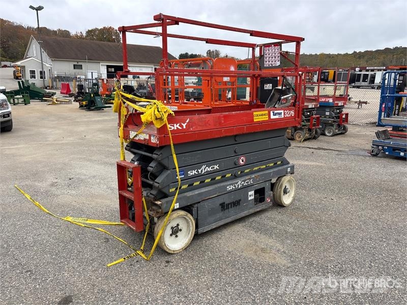 SkyJack SJ3226 Electric Scissor Lift Scissor lifts