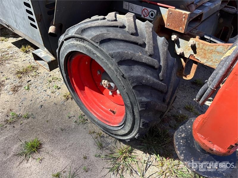 SkyJack SJ6832 RT Ножничные подъемники