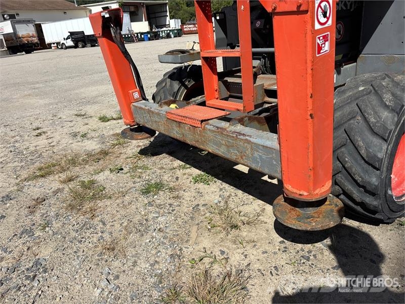 SkyJack SJ6832 RT Ножничные подъемники