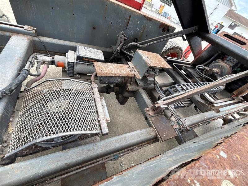 SkyJack SJ9250RT 4x4 Diesel Scissor Lift Škarjaste dvižne ploščadi