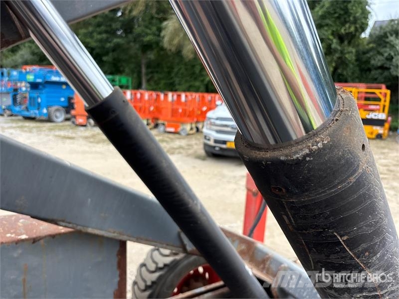 SkyJack SJ9250RT 4x4 Diesel Scissor Lift Škarjaste dvižne ploščadi