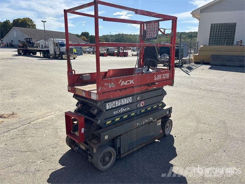 SkyJack SJIII 3219 Electric Scissor Lift Scheren-Arbeitsbühnen