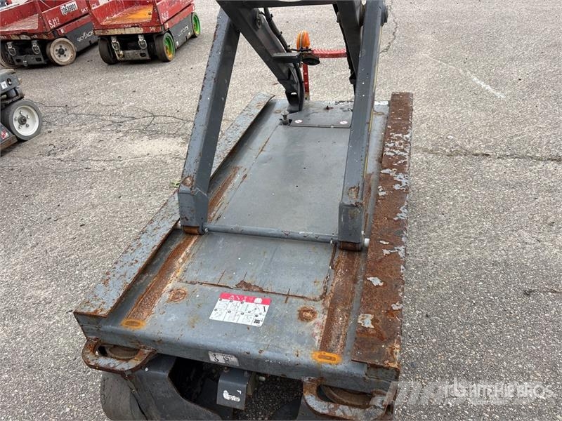 SkyJack SJIII 3219 Electric Scissor Lift Saksilavat