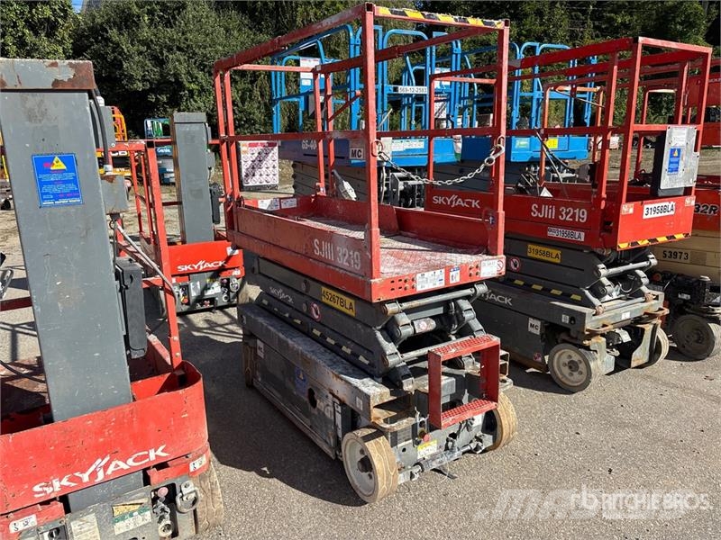 SkyJack SJIII 3219 Electric Scissor Lift Scheren-Arbeitsbühnen