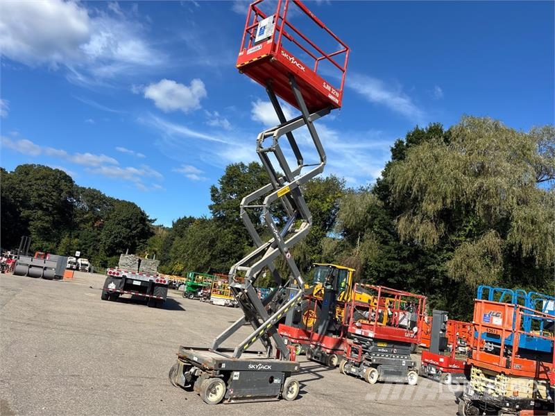 SkyJack SJIII 3219 Electric Scissor Lift Scheren-Arbeitsbühnen