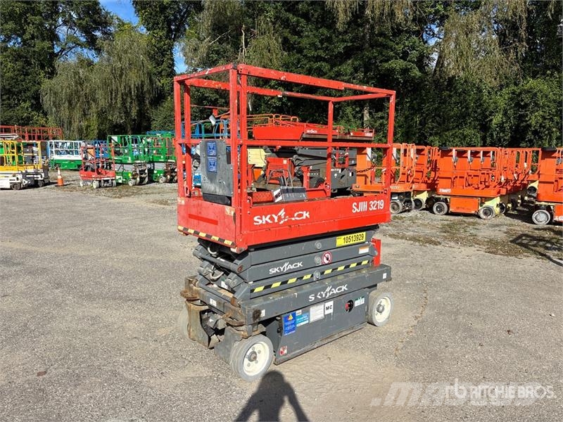 SkyJack SJIII 3219 Electric Scissor Lift Škaraste platforme