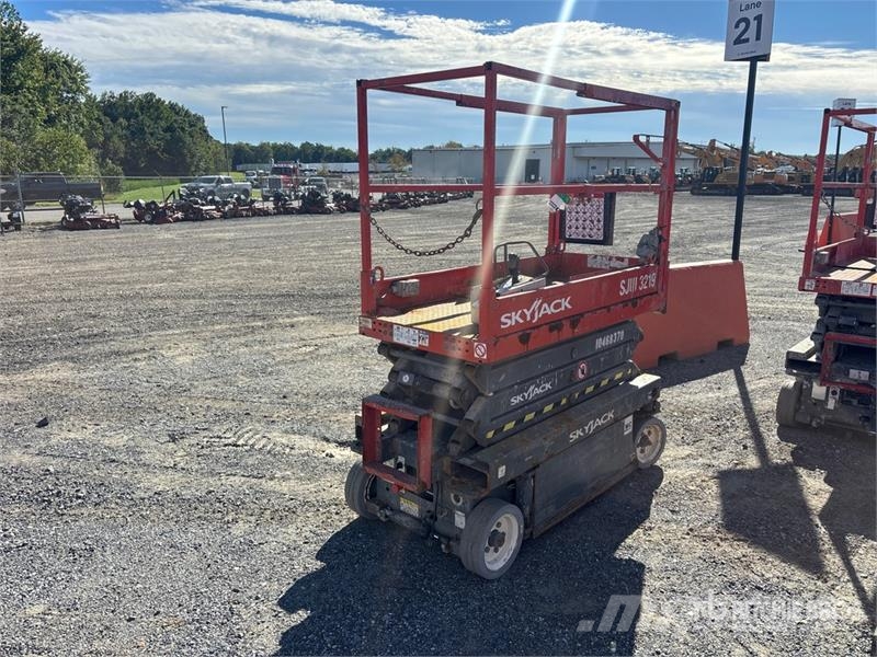 SkyJack SJIII-3219 Electric Scissor Lift Škaraste platforme
