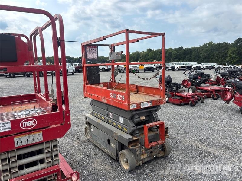 SkyJack SJIII-3219 Electric Scissor Lift Škarjaste dvižne ploščadi