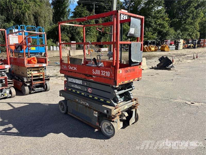 SkyJack SJIII 3219 Electric Scissor Lift Scheren-Arbeitsbühnen