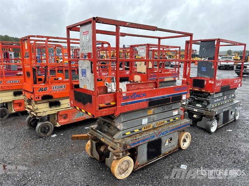 SkyJack SJIII-3219 Electric Scissor Lift Škarjaste dvižne ploščadi