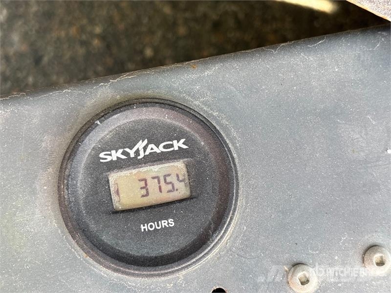 SkyJack SJIII 3219 Electric Scissor Lift Scheren-Arbeitsbühnen