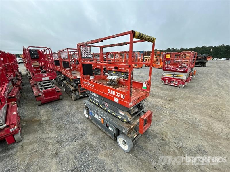 SkyJack SJIII 3219 Electric Scissor Lift Elevadores de tesoura