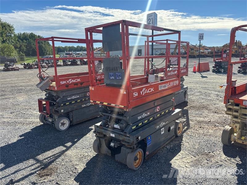 SkyJack SJIII 3219 Electric Scissor Lift Škaraste platforme