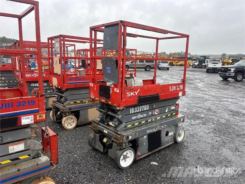 SkyJack SJIII-3219 Electric Scissor Lift Škarjaste dvižne ploščadi
