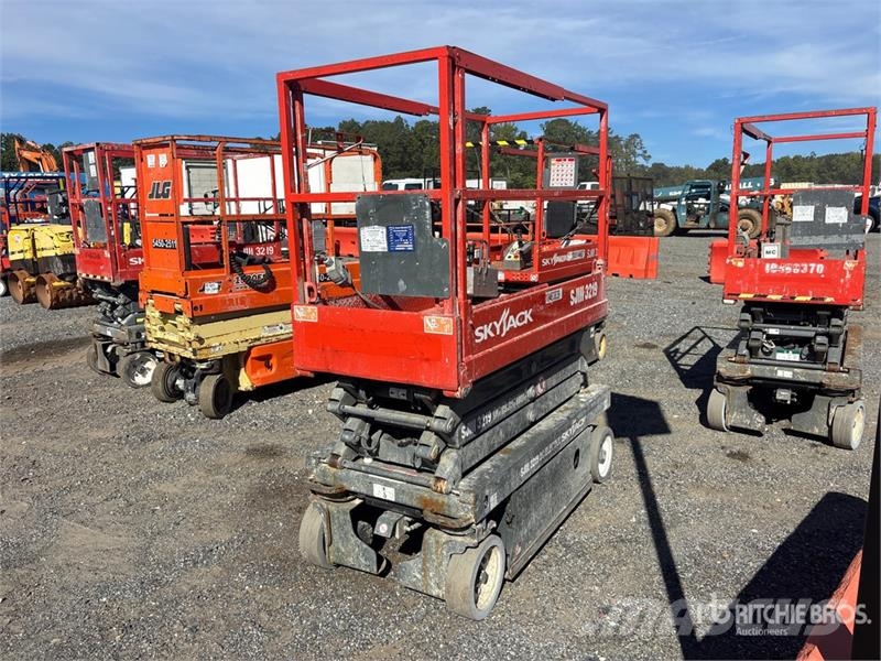SkyJack SJIII-3219 Electric Scissor Lift Škaraste platforme