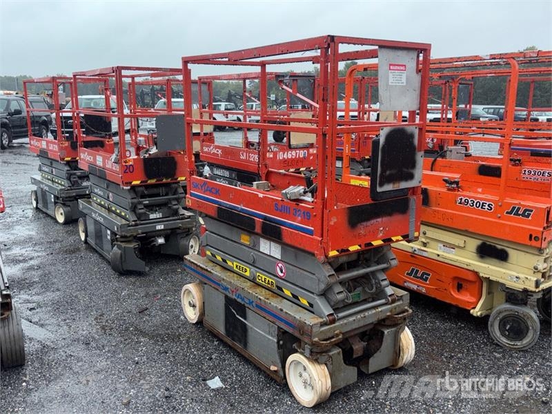 SkyJack SJIII-3219 Electric Scissor Lift Škarjaste dvižne ploščadi