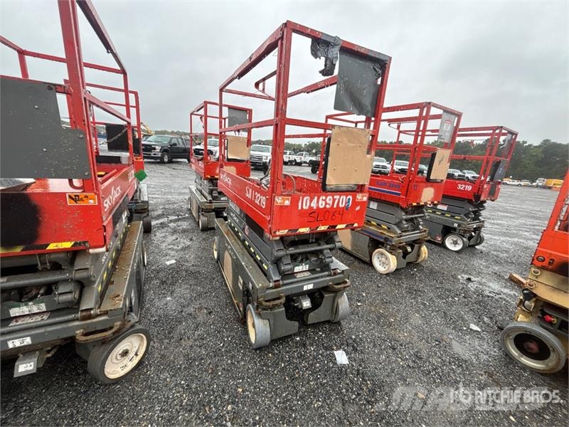 SkyJack SJIII-3219 Electric Scissor Lift Škarjaste dvižne ploščadi