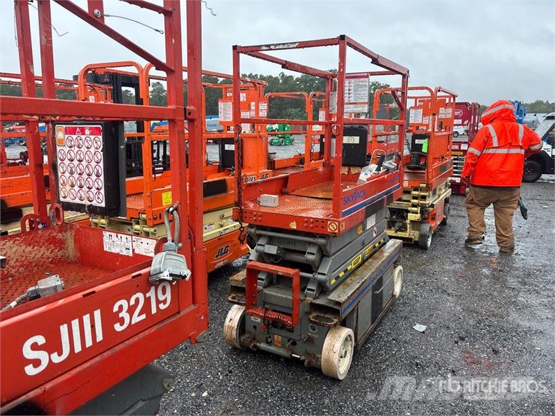 SkyJack SJIII-3219 Electric Scissor Lift Škarjaste dvižne ploščadi