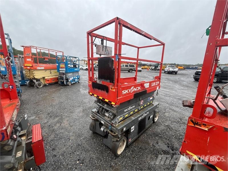 SkyJack SJIII-3219 Electric Scissor Lift Škarjaste dvižne ploščadi