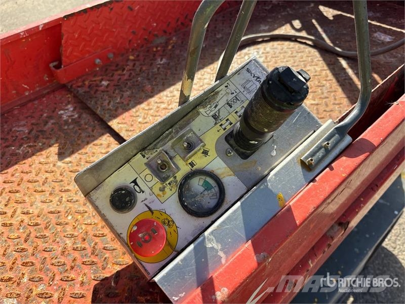 SkyJack SJIII 3219 Electric Scissor Lift Scheren-Arbeitsbühnen