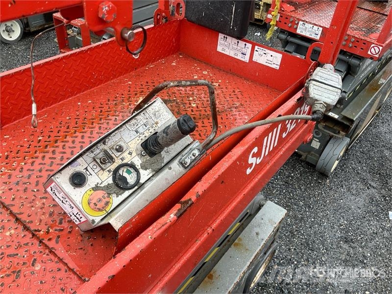 SkyJack SJIII-3219 Electric Scissor Lift Škarjaste dvižne ploščadi