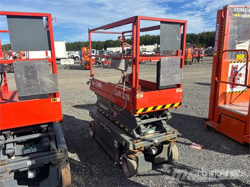 SkyJack SJIII 3219 Electric Scissor Lift Škaraste platforme