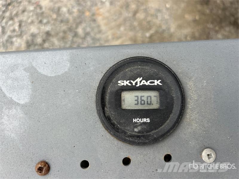 SkyJack SJIII 3219 Electric Scissor Lift Elevadores de tesoura