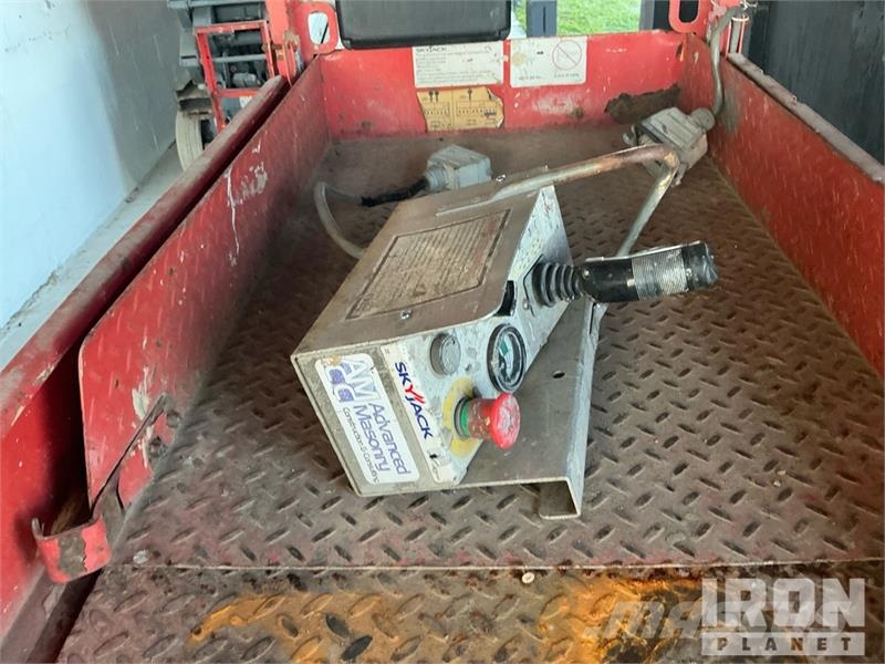 SkyJack SJIII-3219 Electric Scissor Lift Plataformas tijera