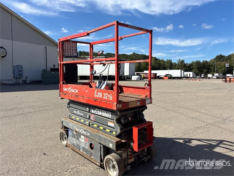 SkyJack SJIII 3219 Electric Scissor Lift Scheren-Arbeitsbühnen