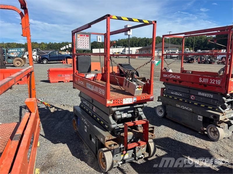SkyJack SJIII 3219 Electric Scissor Lift Škaraste platforme