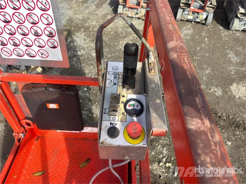 SkyJack SJIII 3219 Electric Scissor Lift Ollós emelők