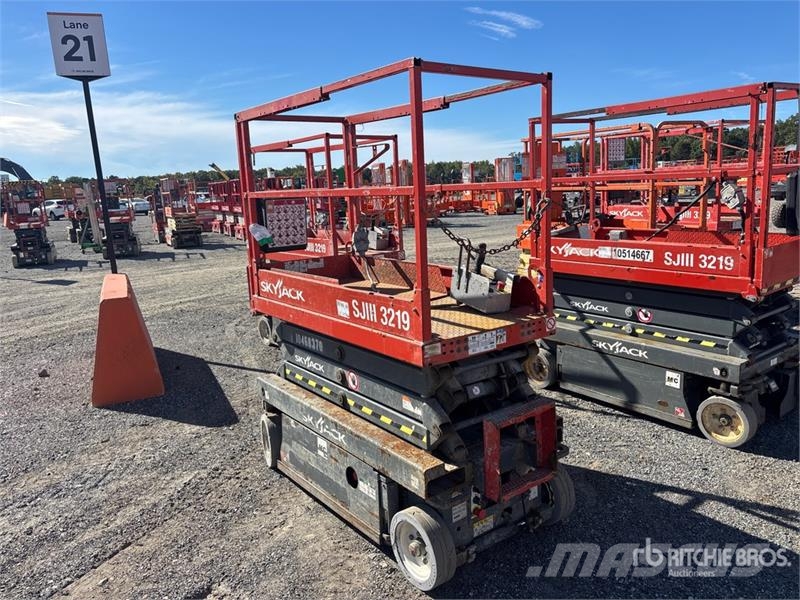 SkyJack SJIII-3219 Electric Scissor Lift Škaraste platforme