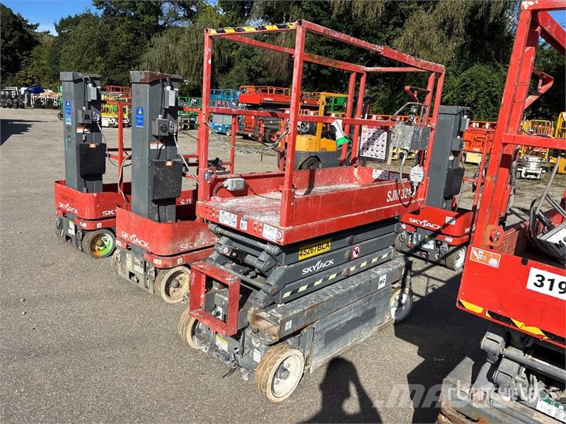 SkyJack SJIII 3219 Electric Scissor Lift Scheren-Arbeitsbühnen