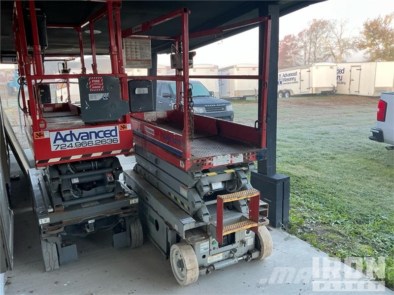 SkyJack SJIII-3219 Electric Scissor Lift Ножични работни платформи