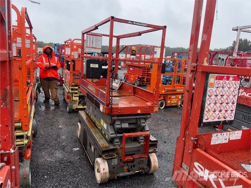 SkyJack SJIII-3219 Electric Scissor Lift Škarjaste dvižne ploščadi