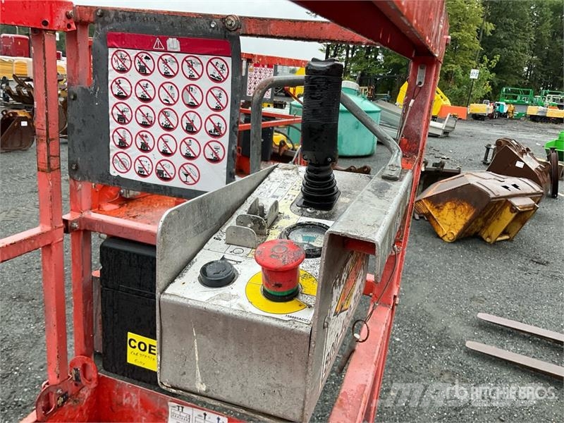 SkyJack SJIII-3219 Scissor Lift Škarjaste dvižne ploščadi
