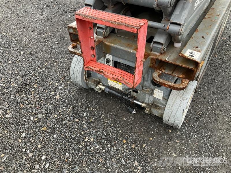 SkyJack SJIII-3219 Scissor Lift Škarjaste dvižne ploščadi